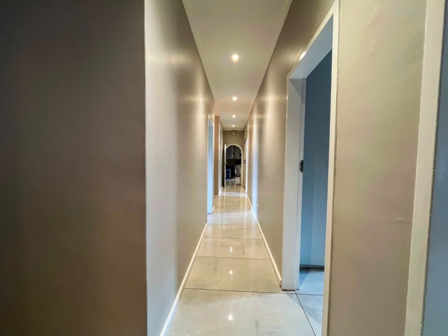4 Bedroom Property for Sale in Vanes Estate Eastern Cape